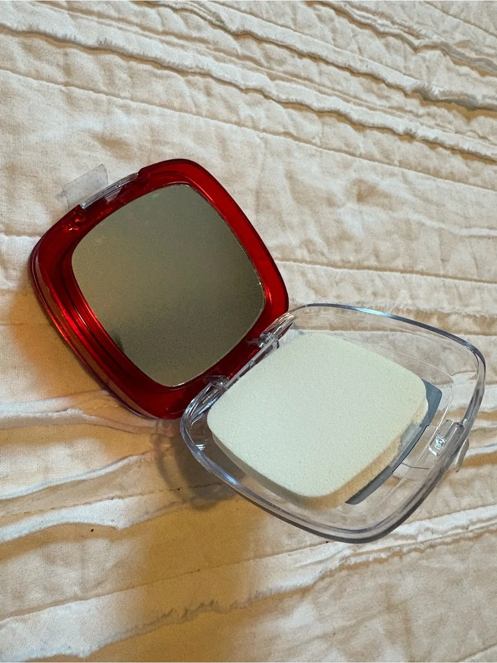 L’Oréal Paris Infallible 24HR foundation powder, shade mocha 370